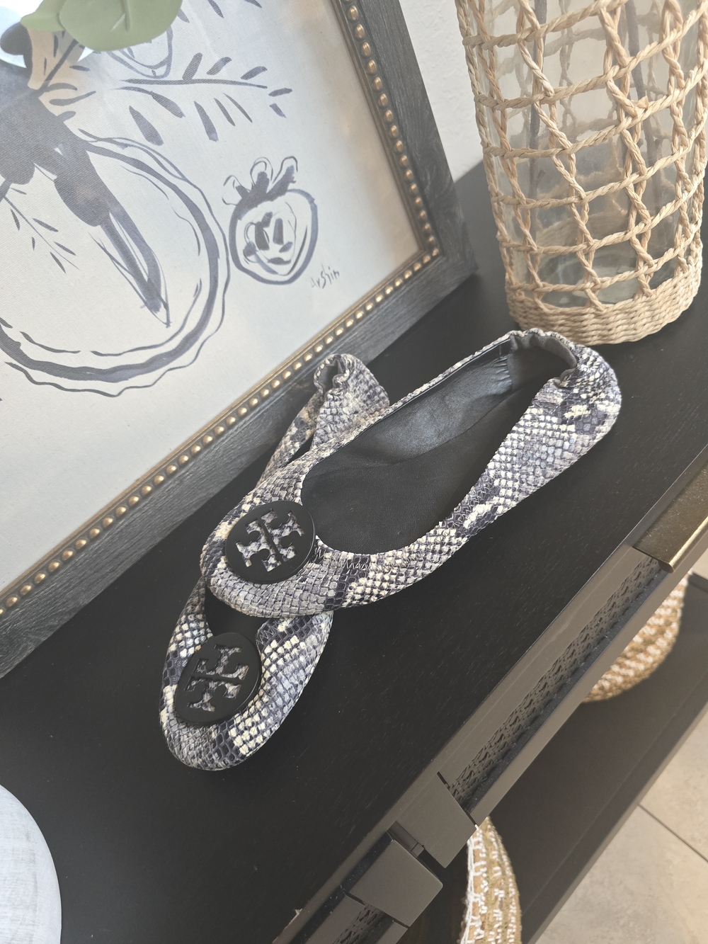Tory Burch Women's Minnie travel limited edition Snake Logo Ballet Flats 8.5